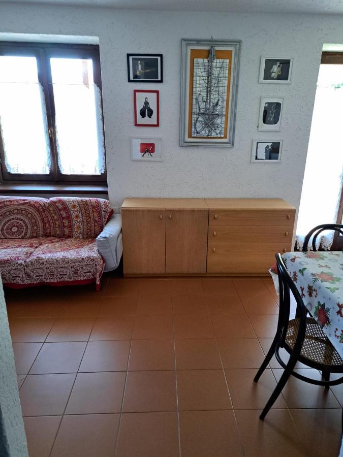 Ferienwohnung Casa Bianca Malè Exterior foto